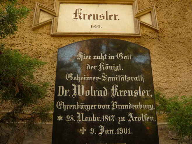 Grabmal Wolrad 3